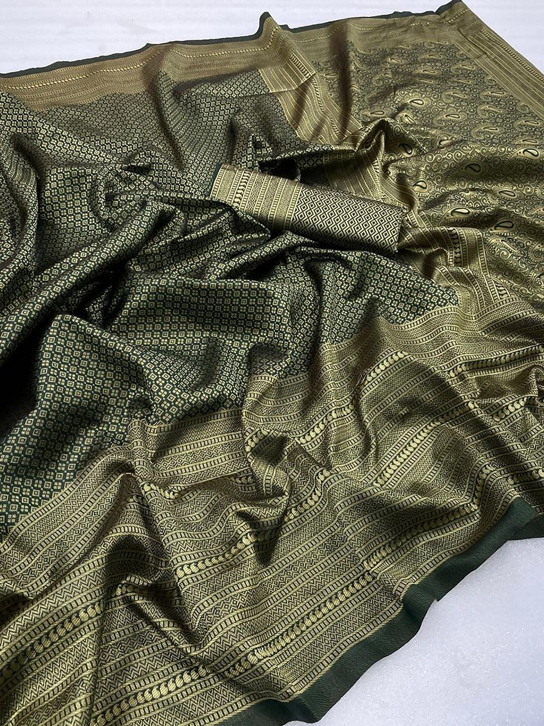 Glamorous Green Woven Banarasi Saree