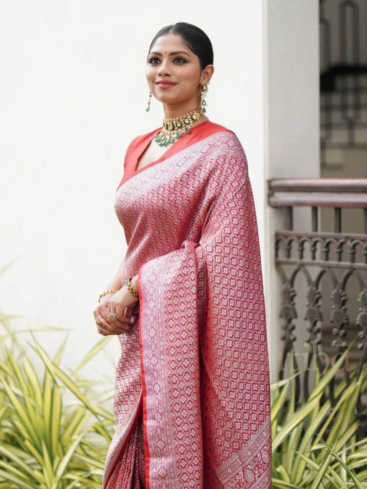 Gulal Red Woven Banarasi Saree