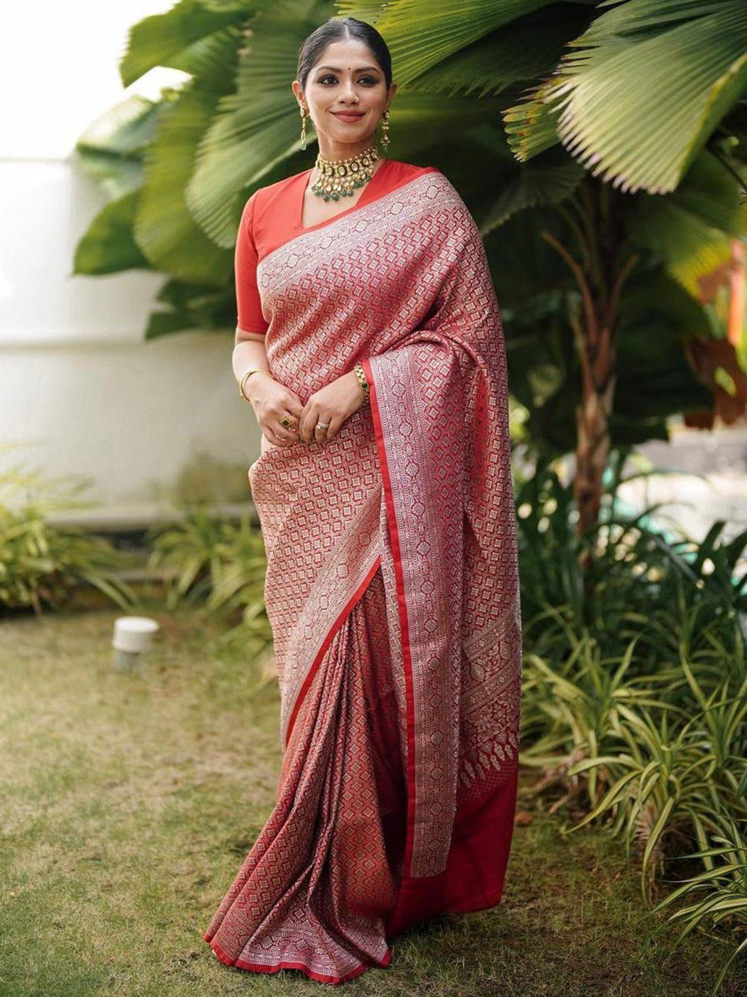 Gulal Red Woven Banarasi Saree