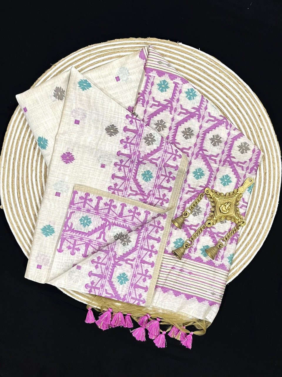 Daisy White & Violet Kovai Cotton Jamdani saree