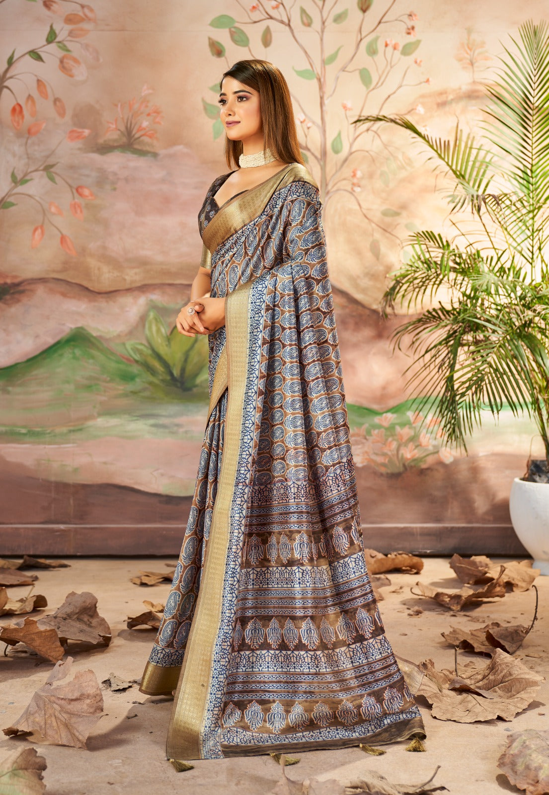 Penny Brown Sungudi Dola Silk Saree