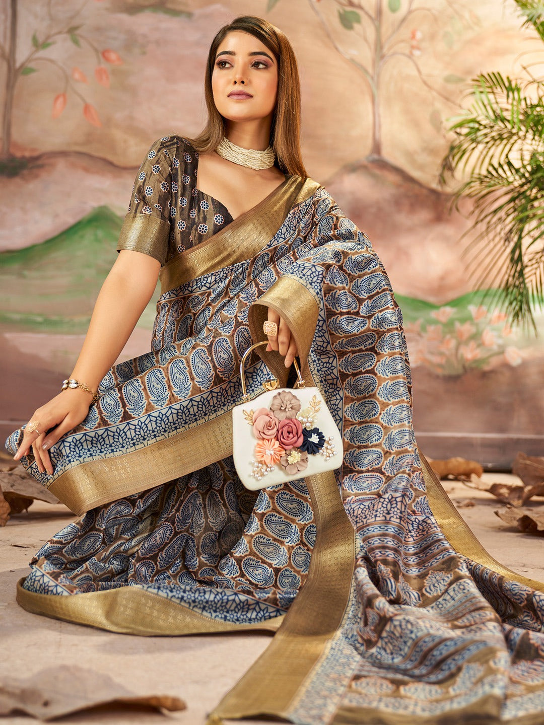 Penny Brown Sungudi Dola Silk Saree