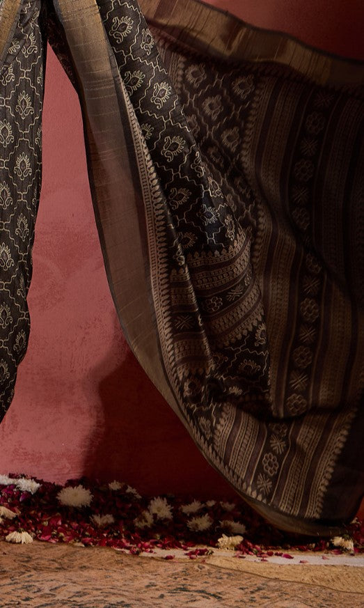 Sable Black Printed Sungudi Silk Saree
