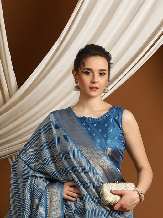 Sapphire Blue Sungudi Dola Silk Saree