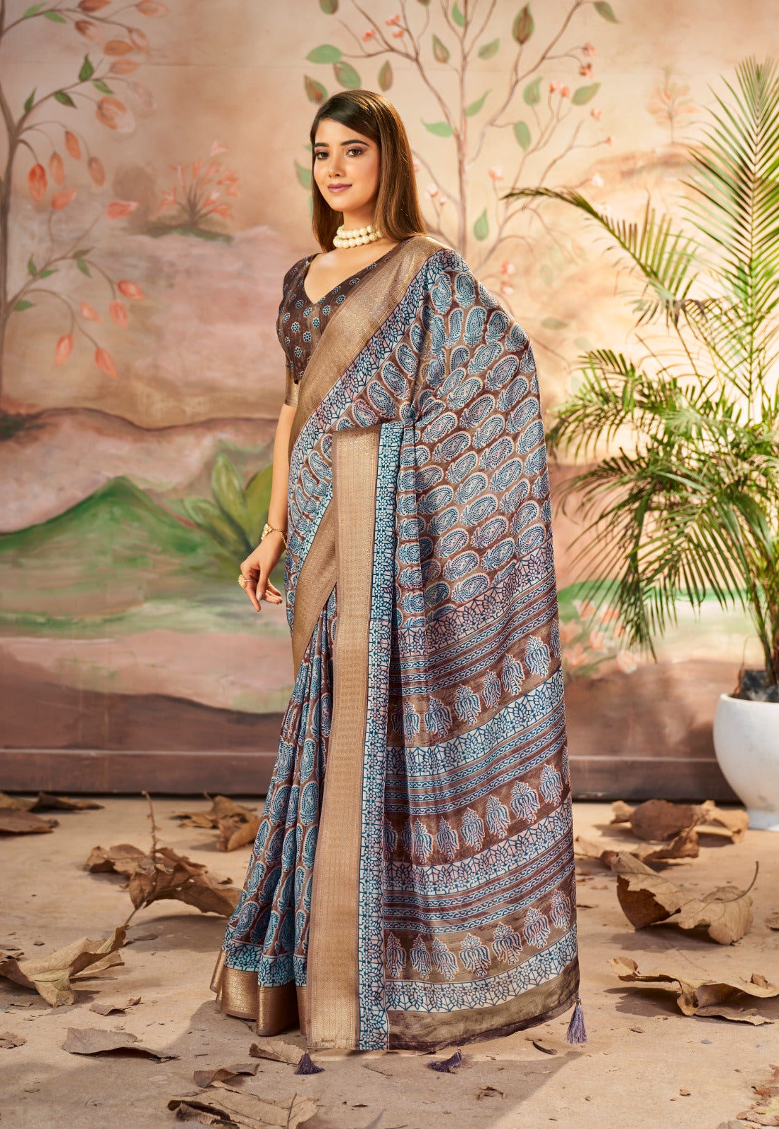 Syrup Brown Sungudi Dola Silk Saree