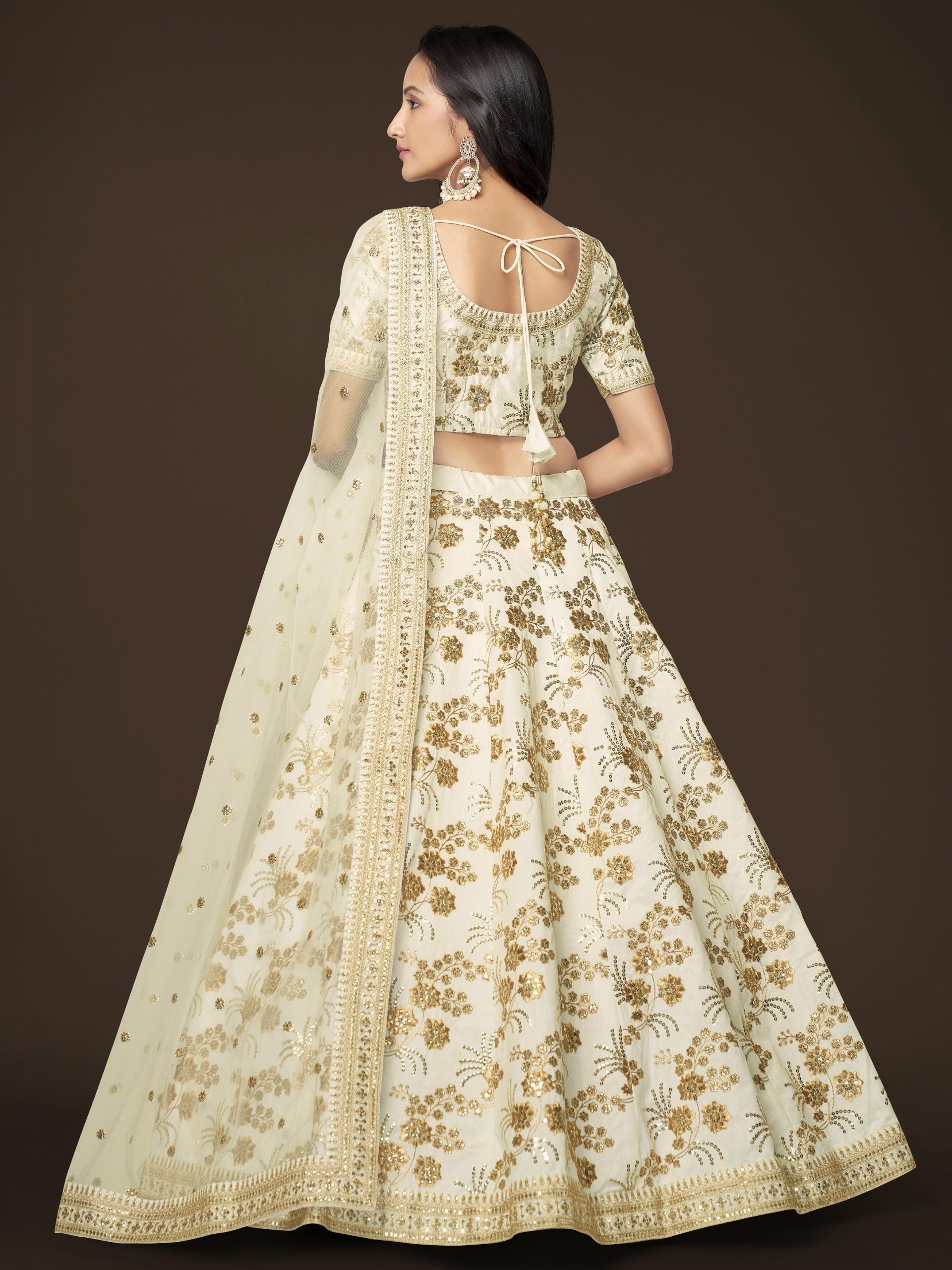 IVORY WHITE LEHENGA