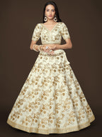 IVORY WHITE LEHENGA